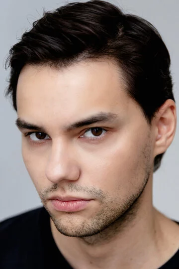 Егор Комаров