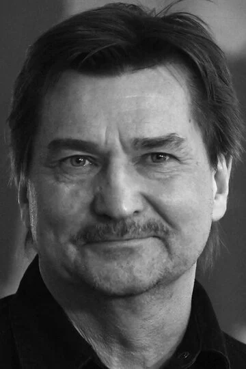 Юрий Бутусов