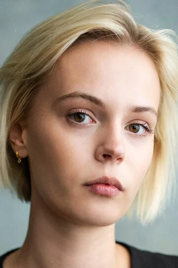 Элла Мэйси Первис