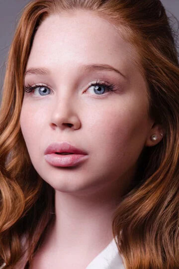 Эвелина Чехова