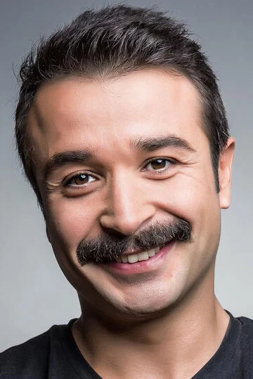 Эсер Еюбоглу